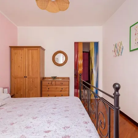 Antica Porta Delle Cinque Terre * פיניונה