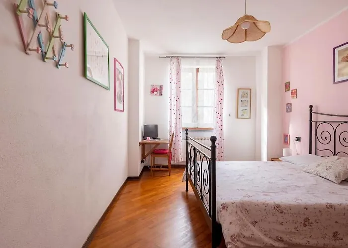 Antica Porta Delle Cinque Terre