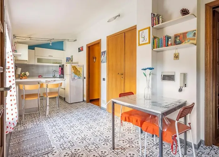 Antica Porta Delle Cinque Terre Pignone